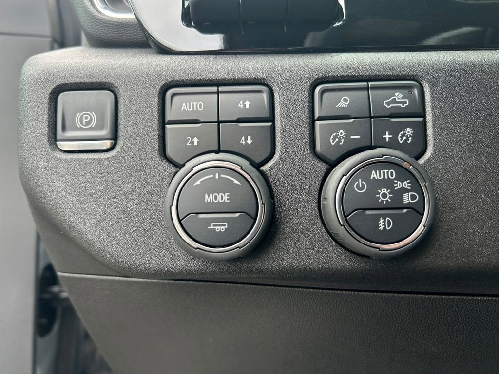 2025 Chevrolet Silverado 3500 HD LTZ