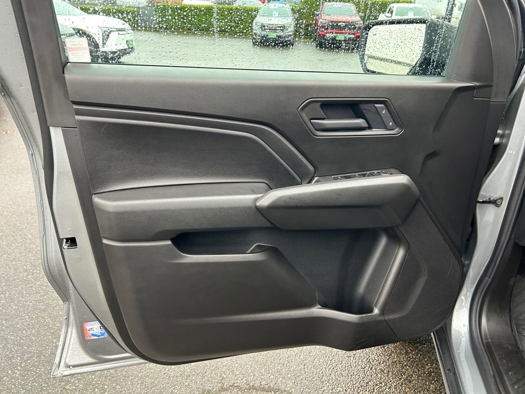 2025 Chevrolet Colorado WT/LT