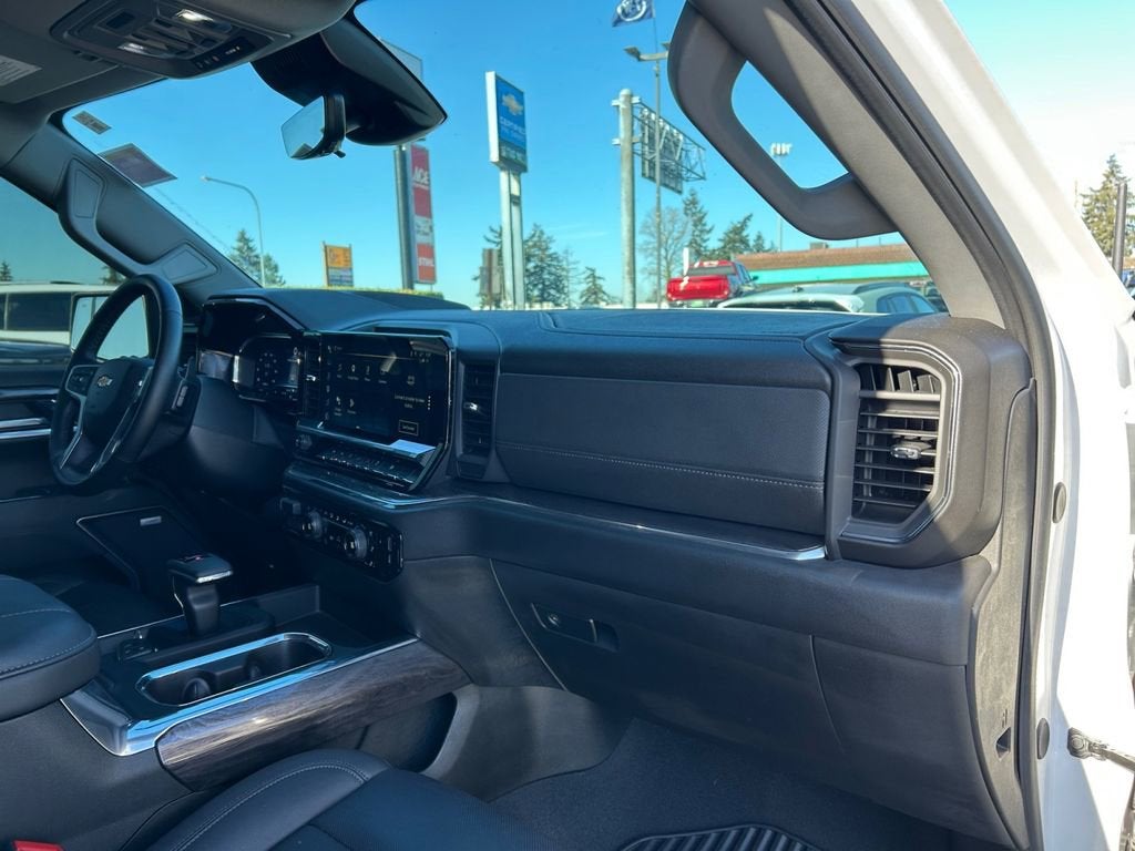 2025 Chevrolet Silverado 1500 LTZ