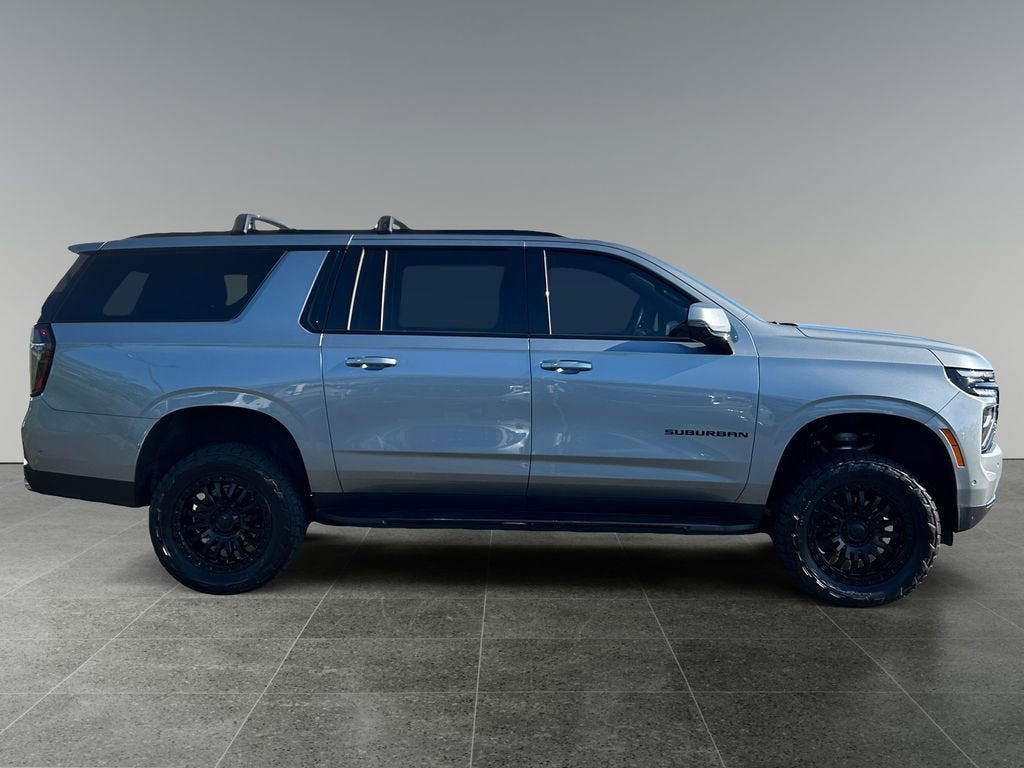 2025 Chevrolet Suburban RST