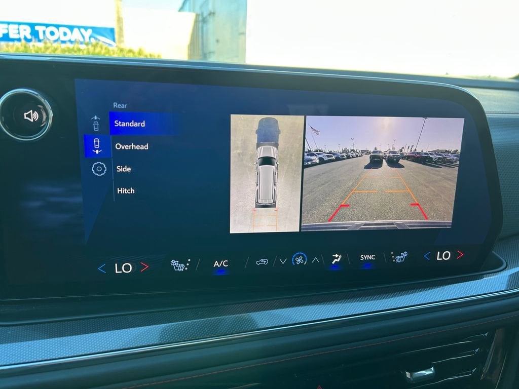2025 Chevrolet Suburban RST