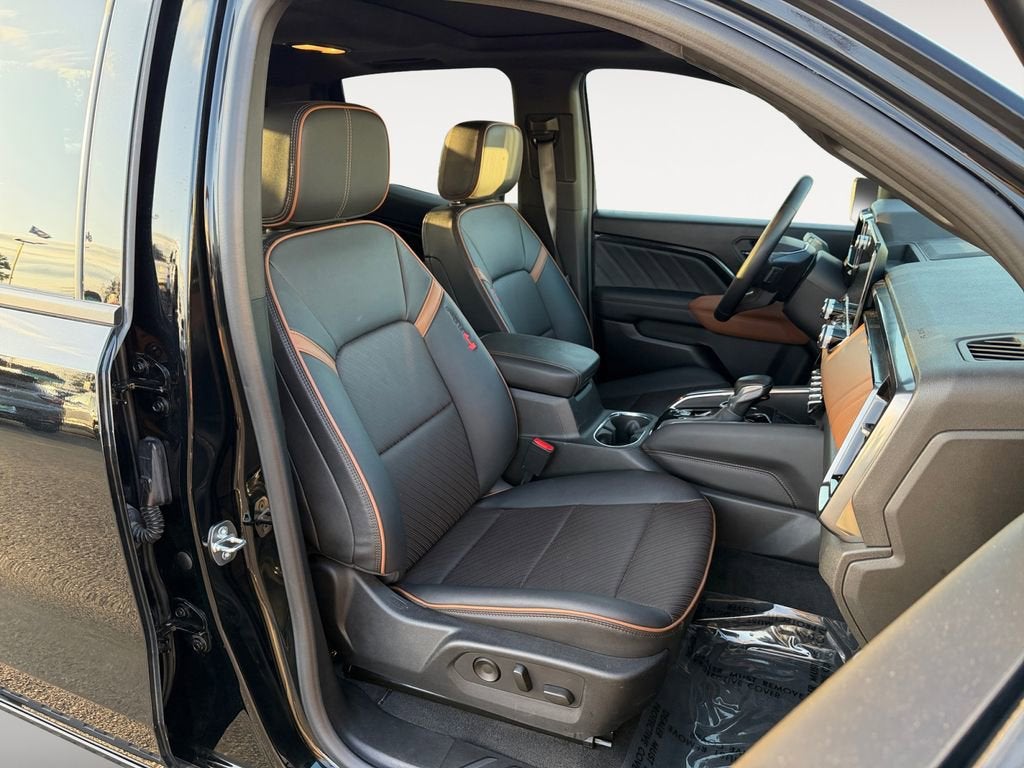 2023 GMC Canyon AT4
