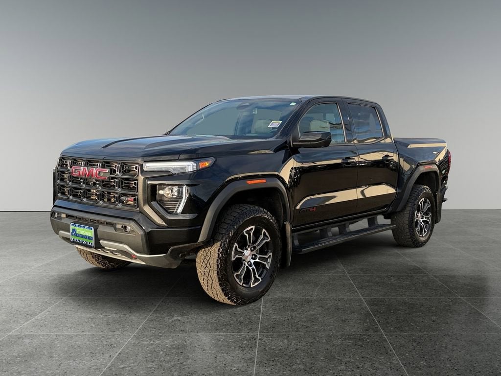 2023 GMC Canyon AT4