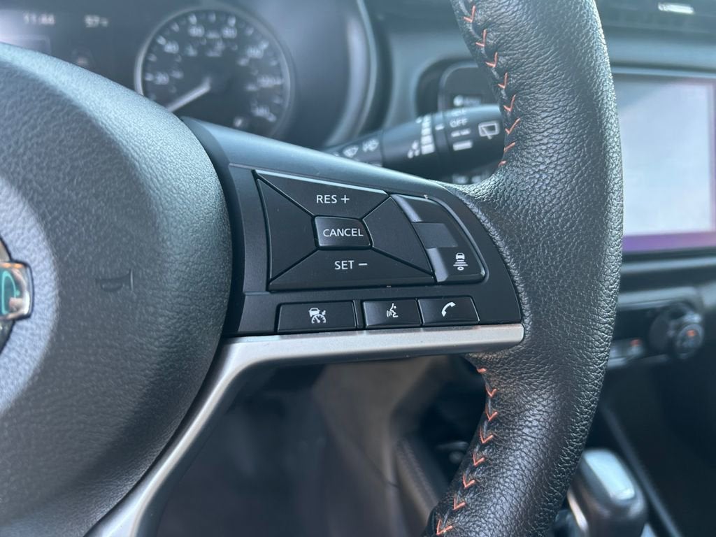 2021 Nissan Kicks SR