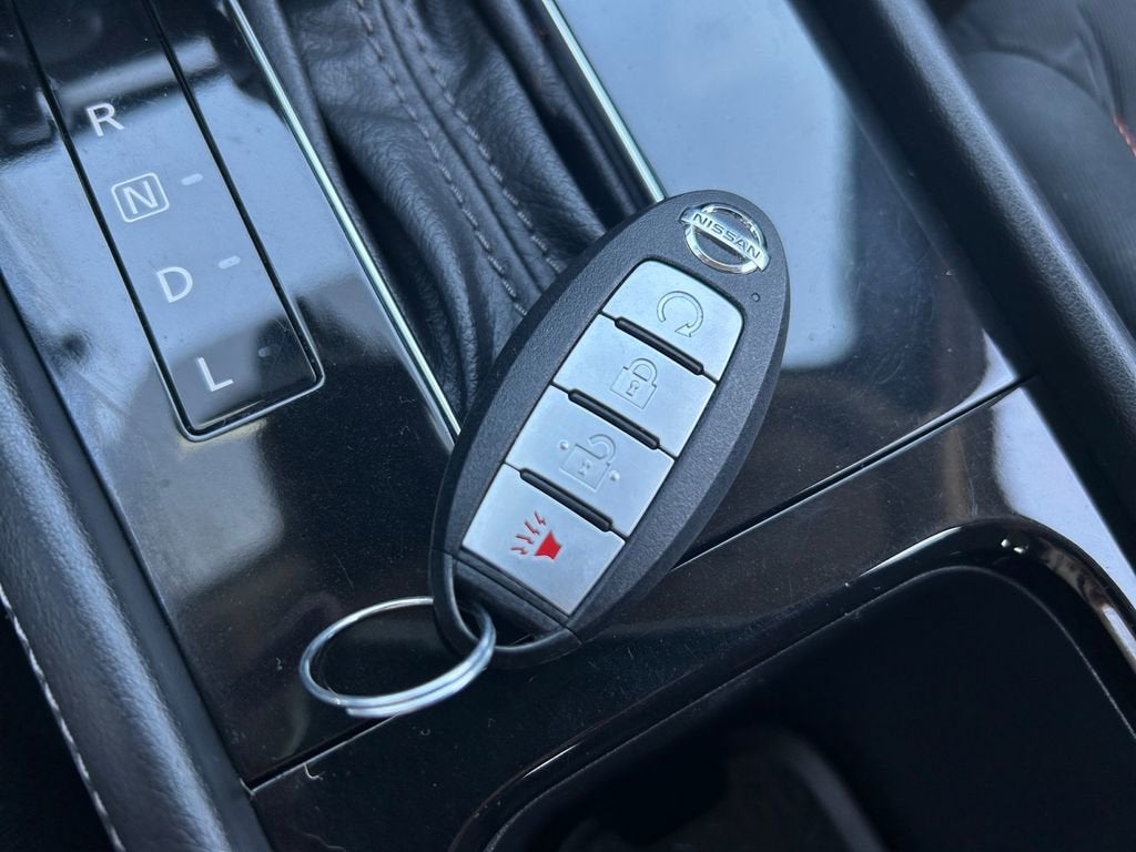 2021 Nissan Kicks SR