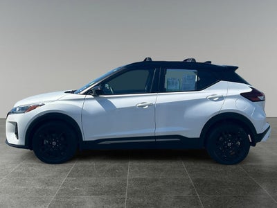 2021 Nissan Kicks SR