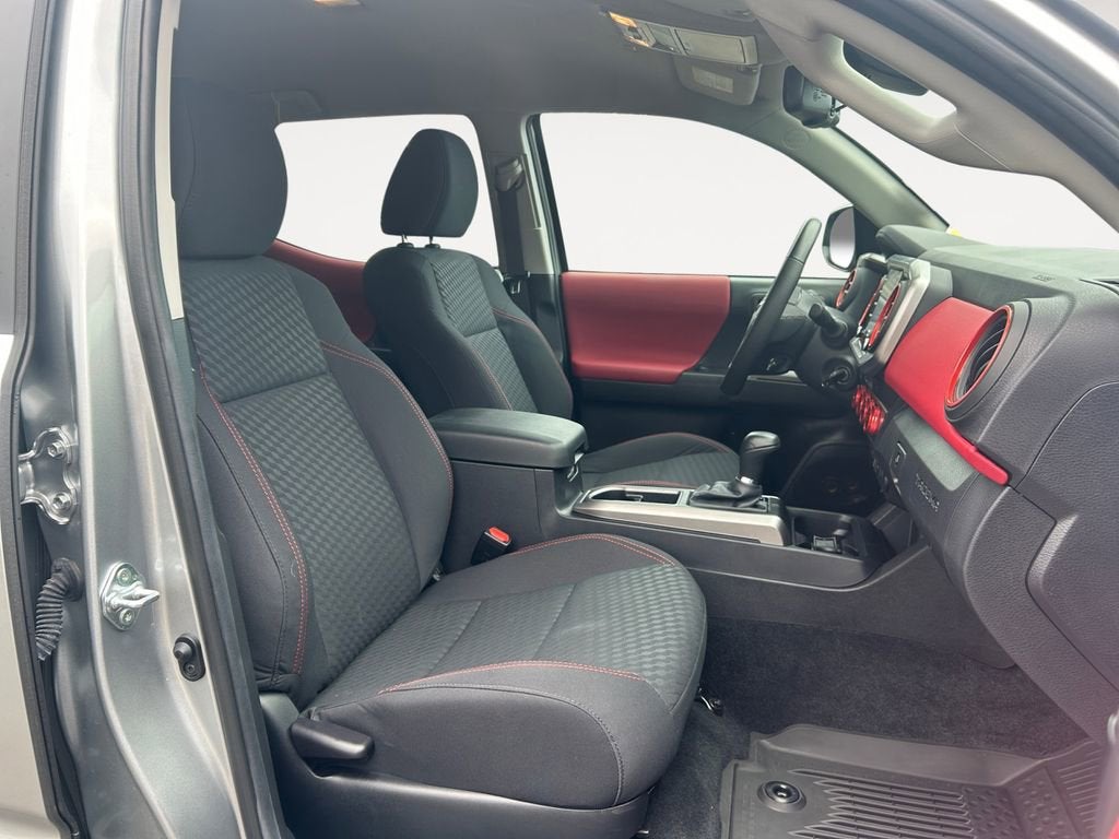 2022 Toyota Tacoma 4WD SR