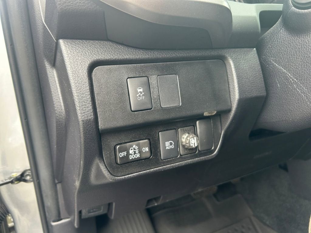 2022 Toyota Tacoma 4WD SR