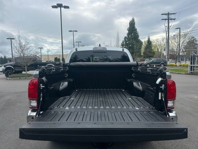 2022 Toyota Tacoma 4WD SR