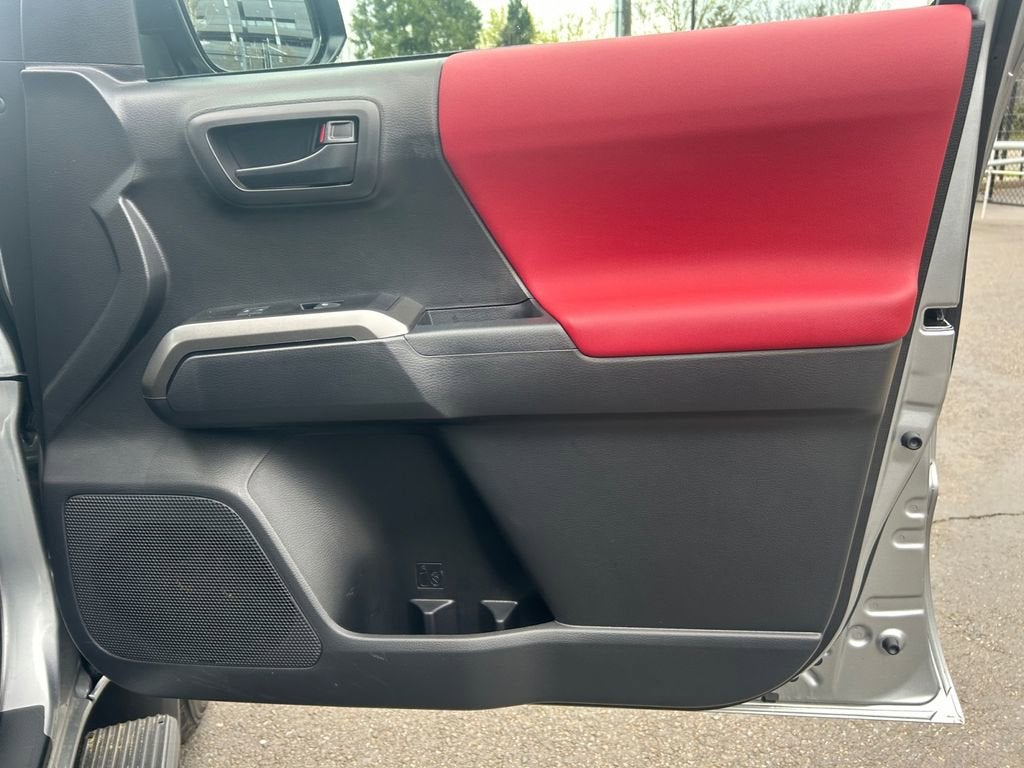 2022 Toyota Tacoma 4WD SR