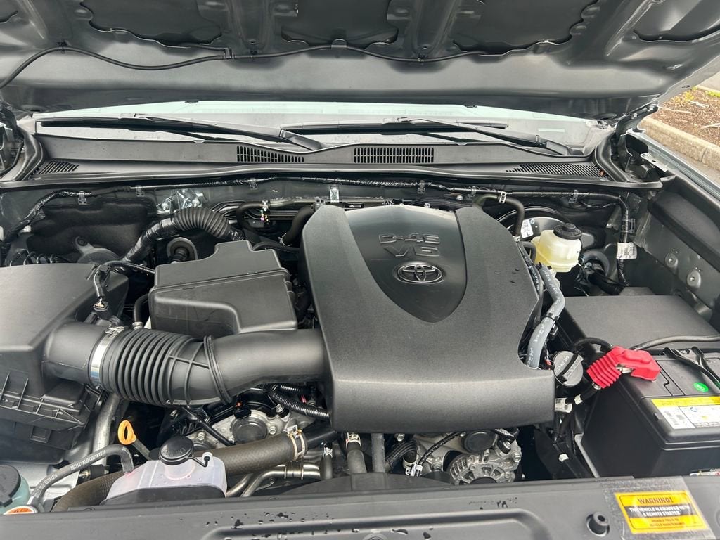 2022 Toyota Tacoma 4WD SR