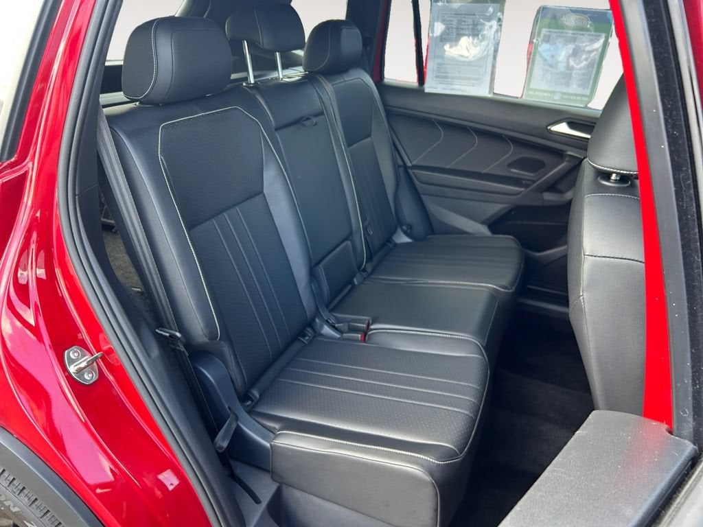 2024 Volkswagen Tiguan 2.0T SE R-Line Black