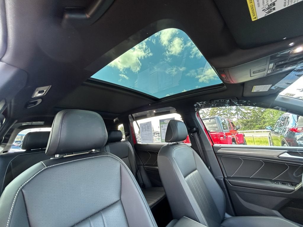 2024 Volkswagen Tiguan 2.0T SE R-Line Black