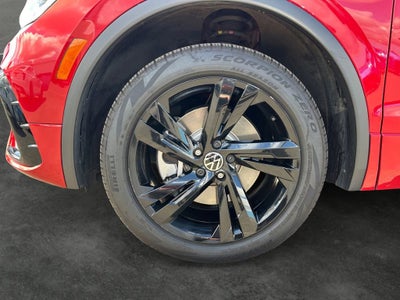 2024 Volkswagen Tiguan SE R-Line Black