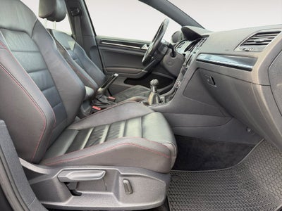 2015 Volkswagen Golf GTI 2.0T SE 4-Door