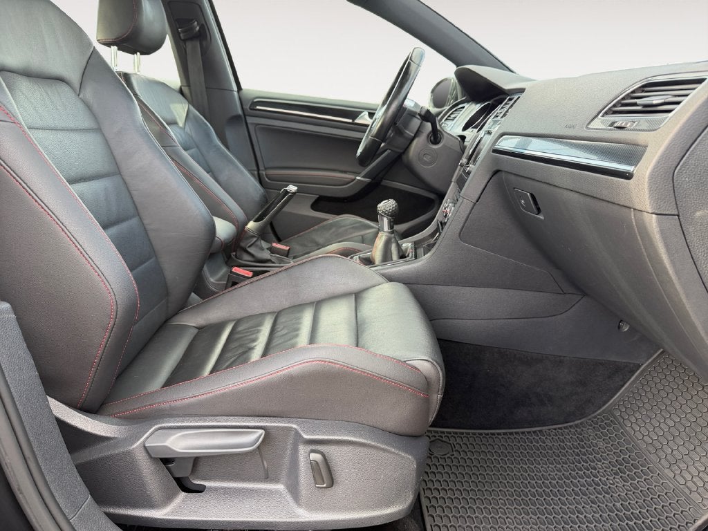 2015 Volkswagen Golf GTI 2.0T SE 4-Door