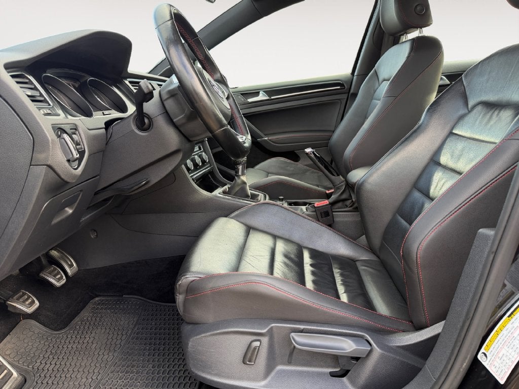 2015 Volkswagen Golf GTI 2.0T SE 4-Door