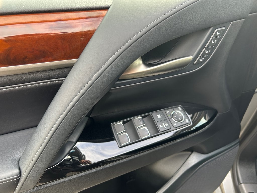 2021 Lexus LX LX 570