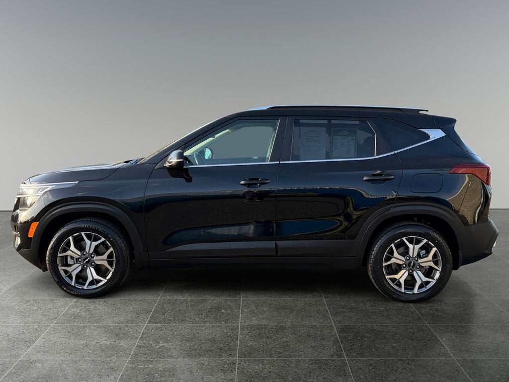2022 Kia Seltos EX