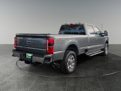 2023 Ford F-350 LARIAT