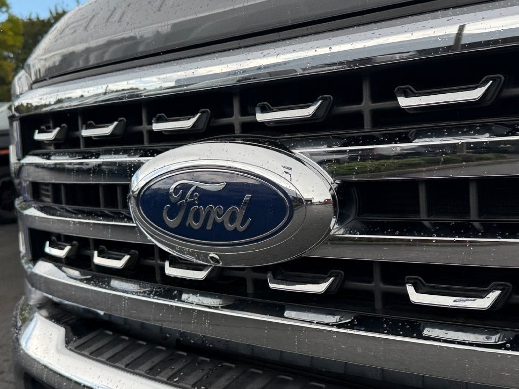 2023 Ford F-350 LARIAT