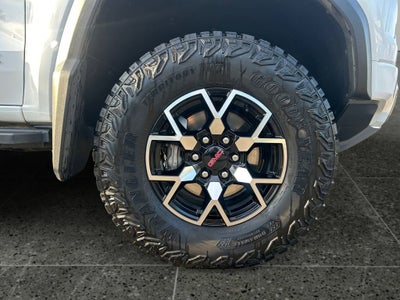 2024 GMC Canyon AT4X