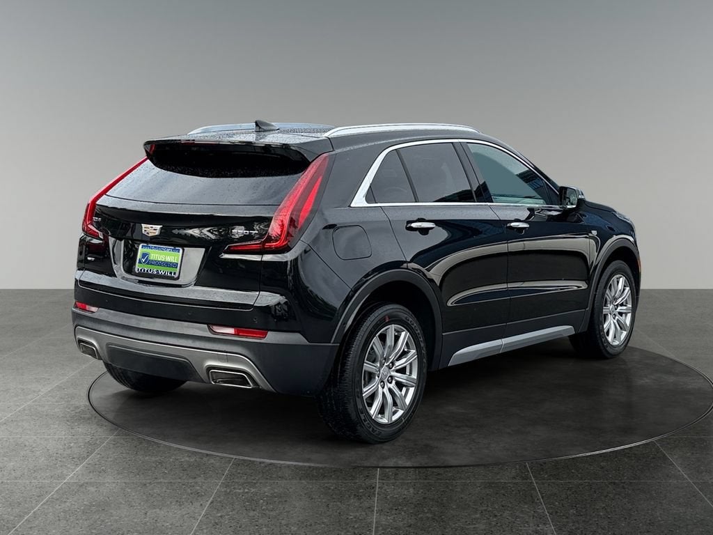 2023 Cadillac XT4 AWD Premium Luxury