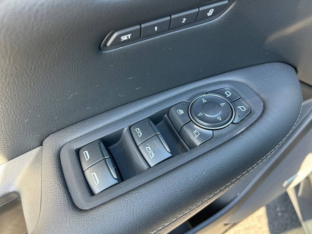 2025 Cadillac XT5 Sport