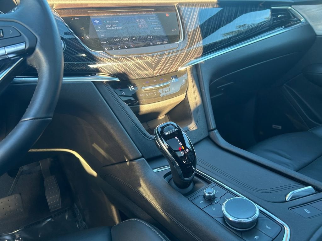 2025 Cadillac XT6 Premium Luxury