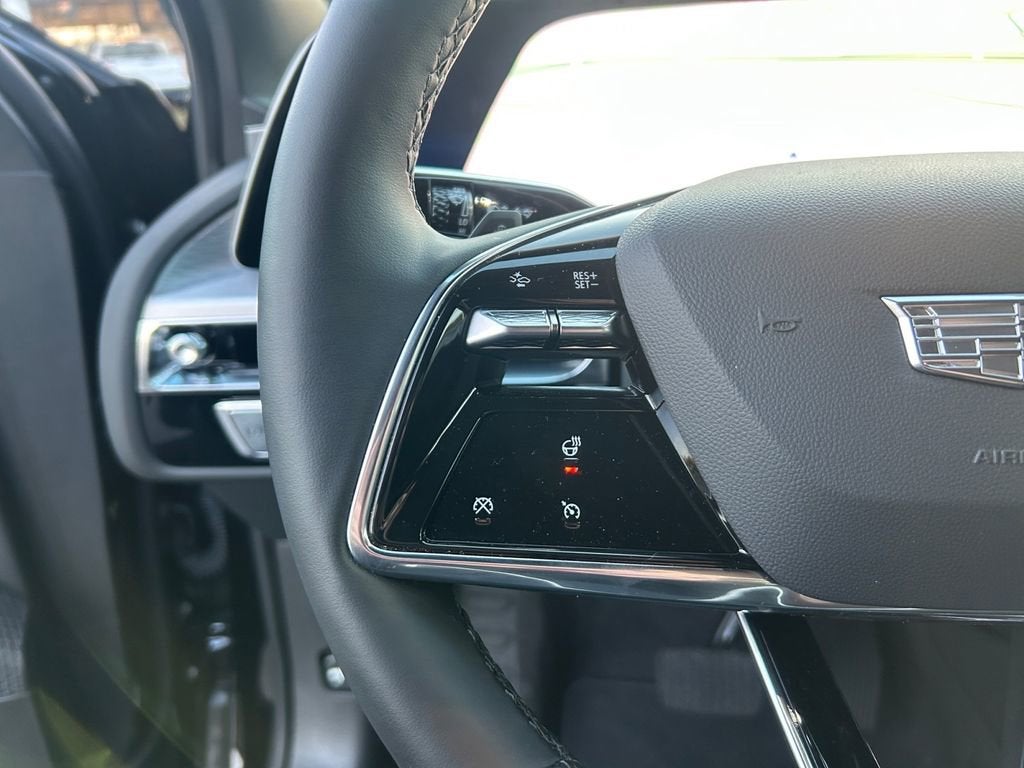 2025 Cadillac LYRIQ Sport 1