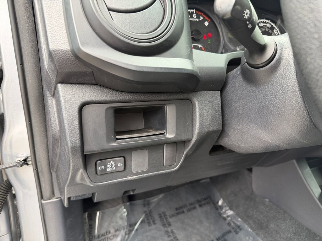 2017 Toyota Tacoma SR V6
