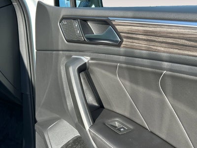 2024 Volkswagen Tiguan SEL R-Line