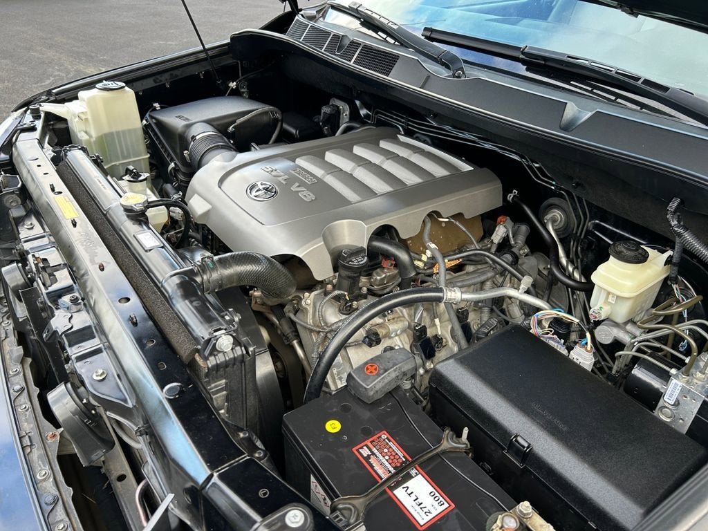 2010 Toyota Tundra 4WD Truck LTD