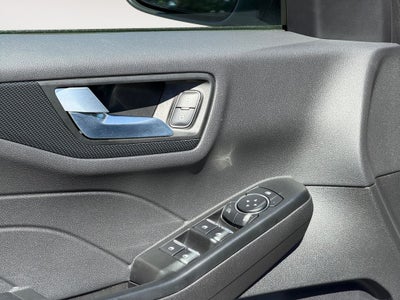 2025 Ford Escape Hybrid ST-Line Select