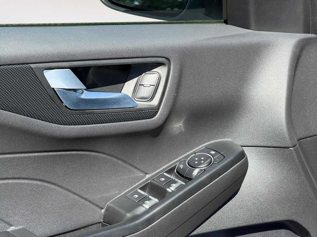 2025 Ford Escape Hybrid ST-Line Select