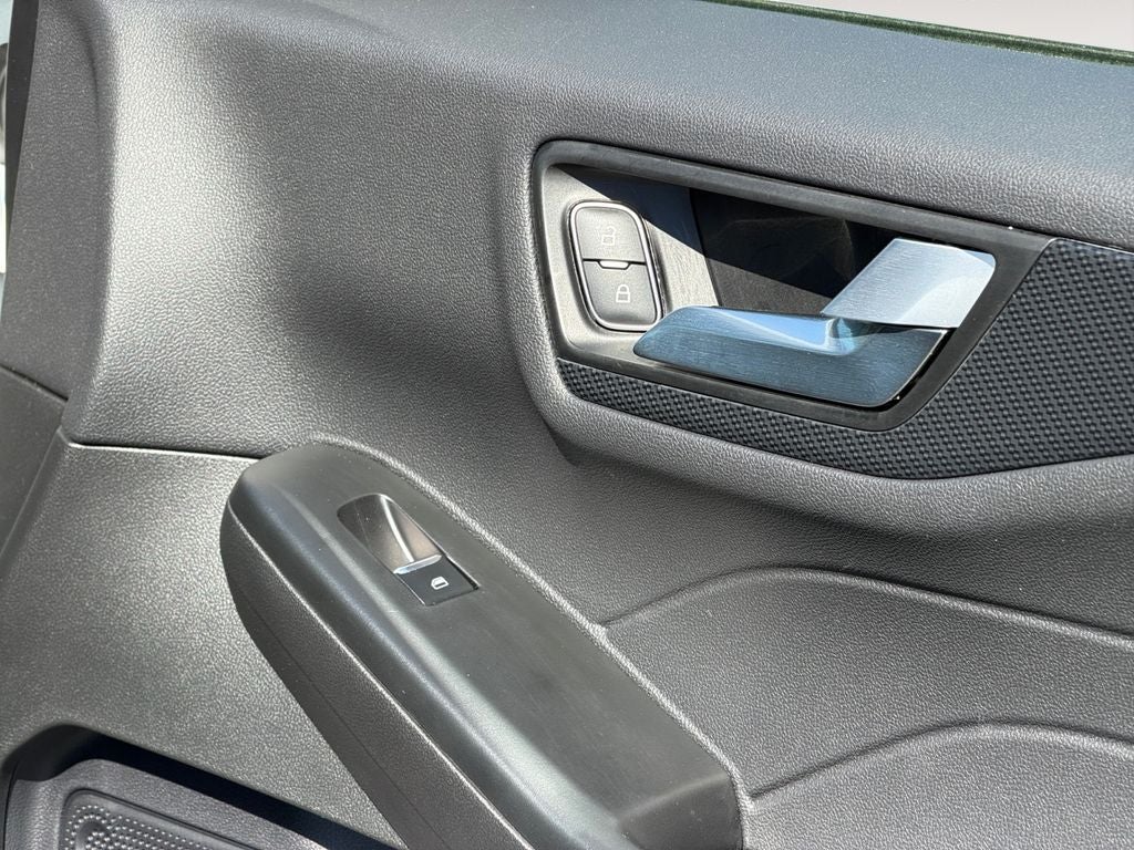 2025 Ford Escape Hybrid ST-Line Select