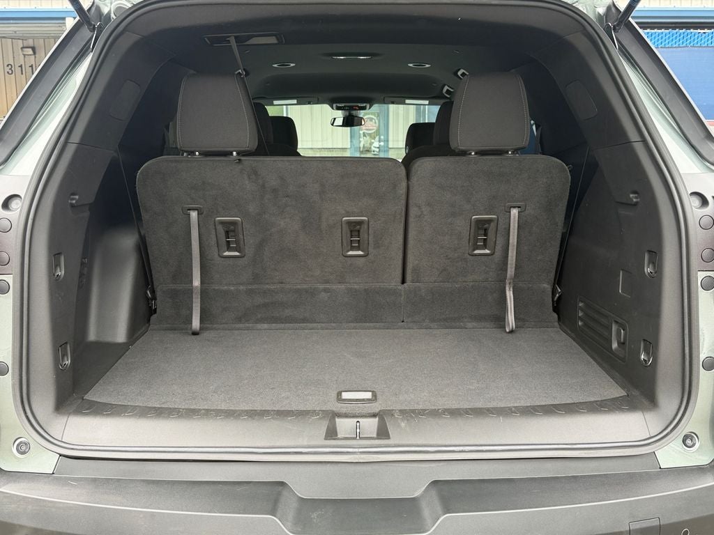 2022 Chevrolet Traverse LT Cloth w/2FL