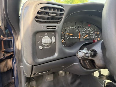 2003 GMC Sonoma SL