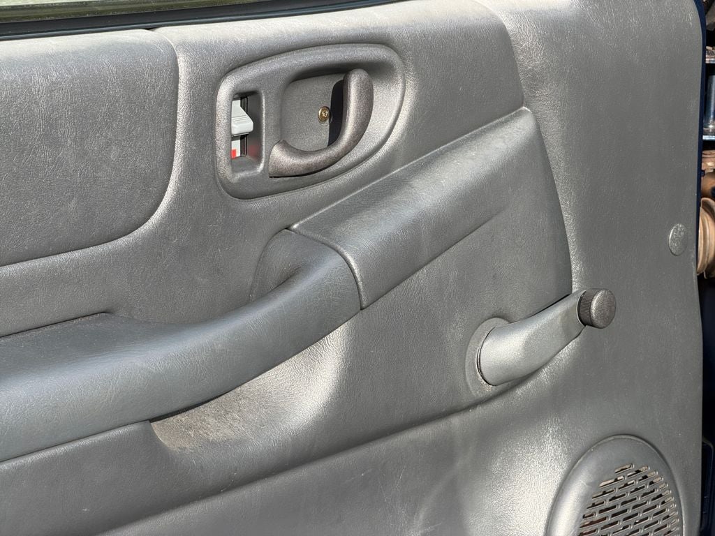 2003 GMC Sonoma SL