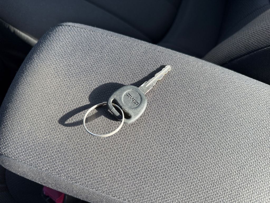 2003 GMC Sonoma SL