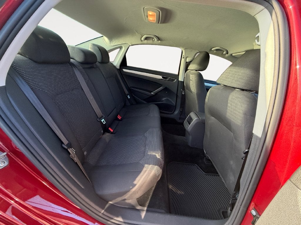 2018 Volkswagen Passat 2.0T S
