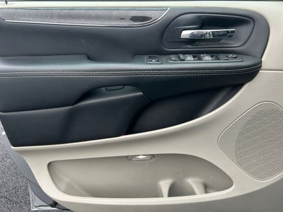 2015 Chrysler Town & Country Touring