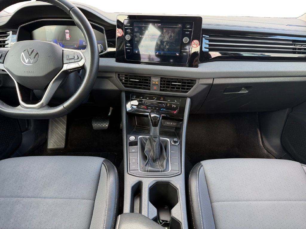 2025 Volkswagen Jetta 1.5T SE