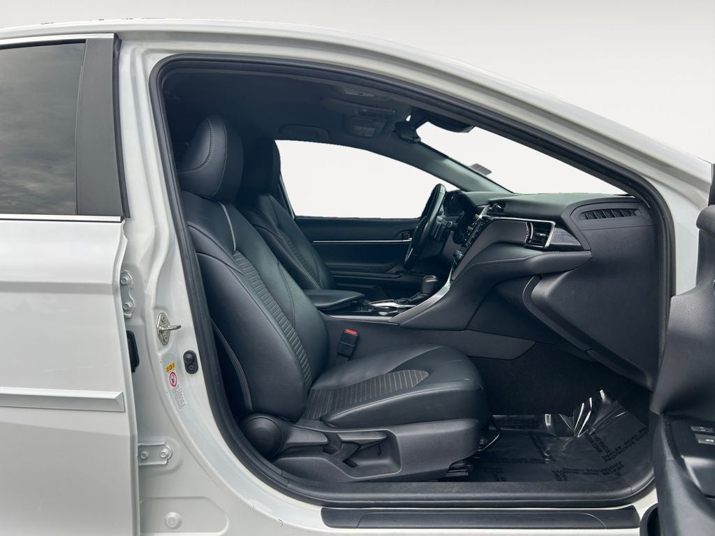 2019 Toyota Camry Hybrid SE