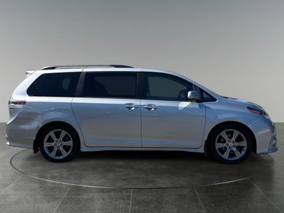 2015 Toyota Sienna SE 7 Passenger