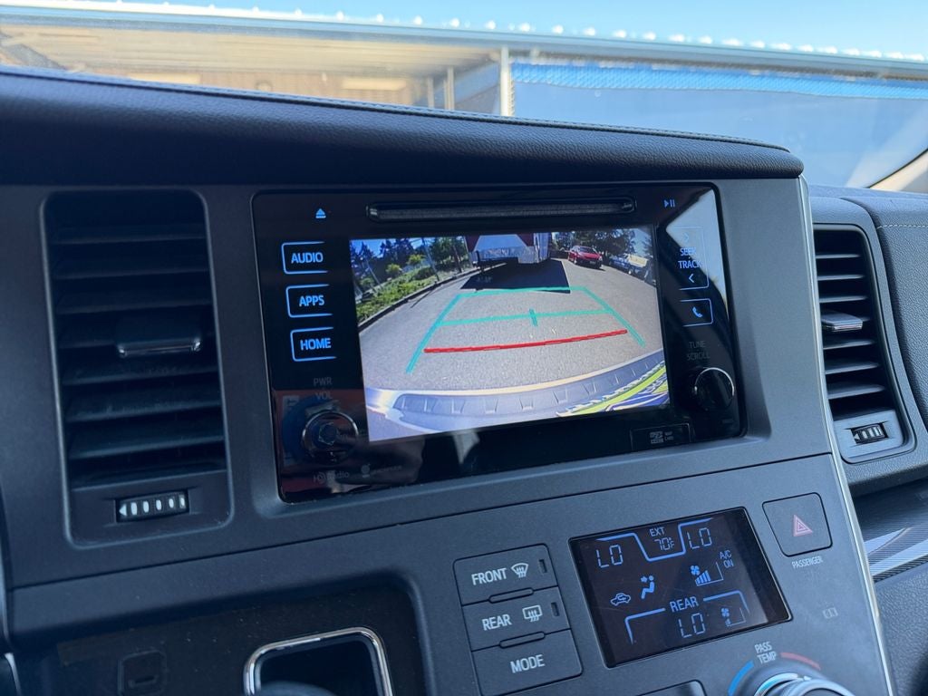 2015 Toyota Sienna SE 7 Passenger