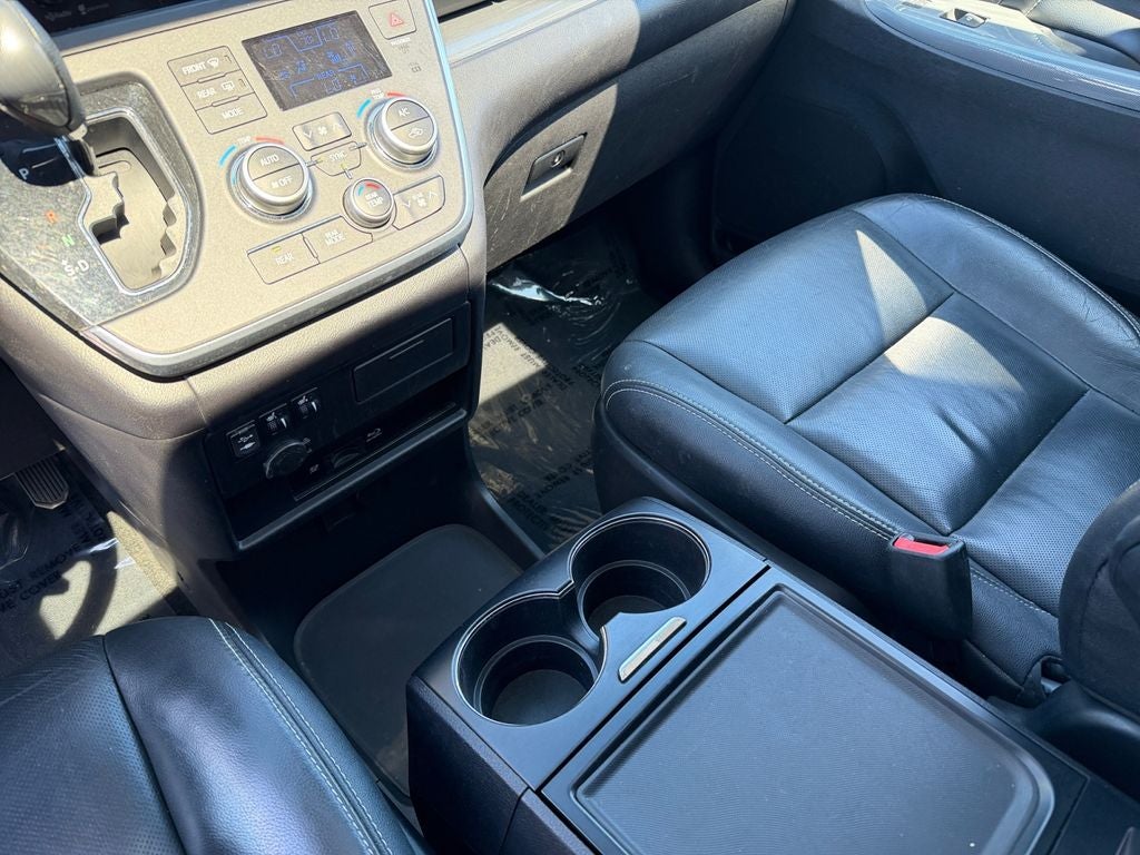 2015 Toyota Sienna SE 7 Passenger
