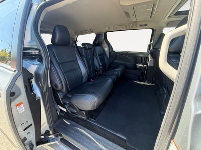 2015 Toyota Sienna SE 7 Passenger