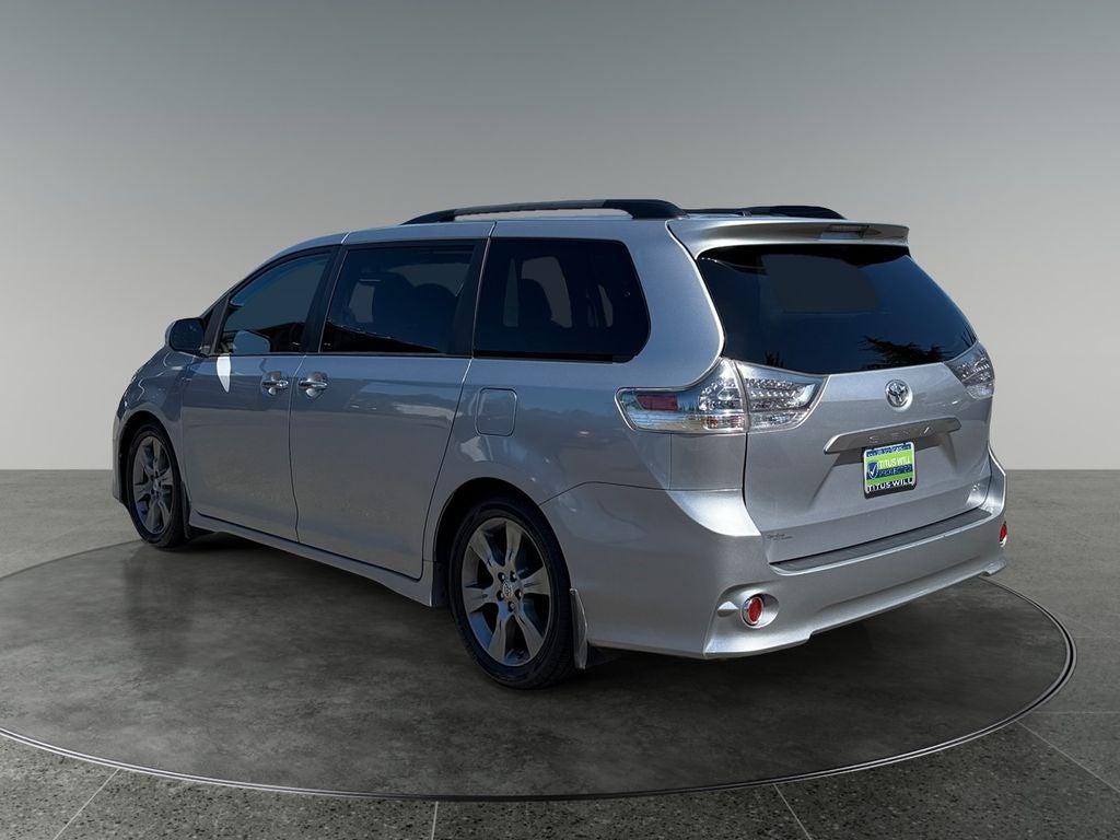 2015 Toyota Sienna SE 7 Passenger