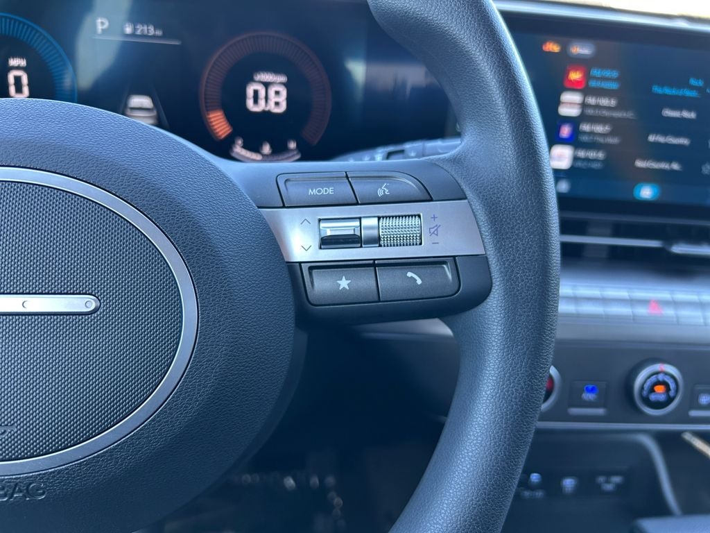 2025 Hyundai Kona SE